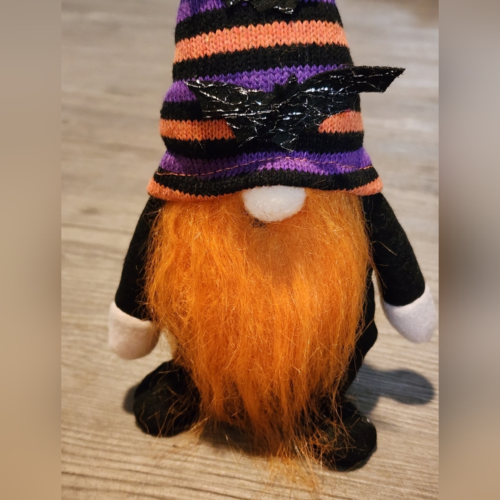 NWOT Halloween Gnome Witch Plush Elf Bats  Decor‎ Farmhouse Plaid KZ - Picture 2 of 3